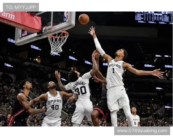 文班亚马27分18板阿德巴约31分10板马刺力克热火取五连胜