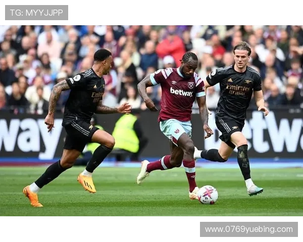 努诺冬窗求援三人西汉姆欲争齐尔克泽对抗罗马